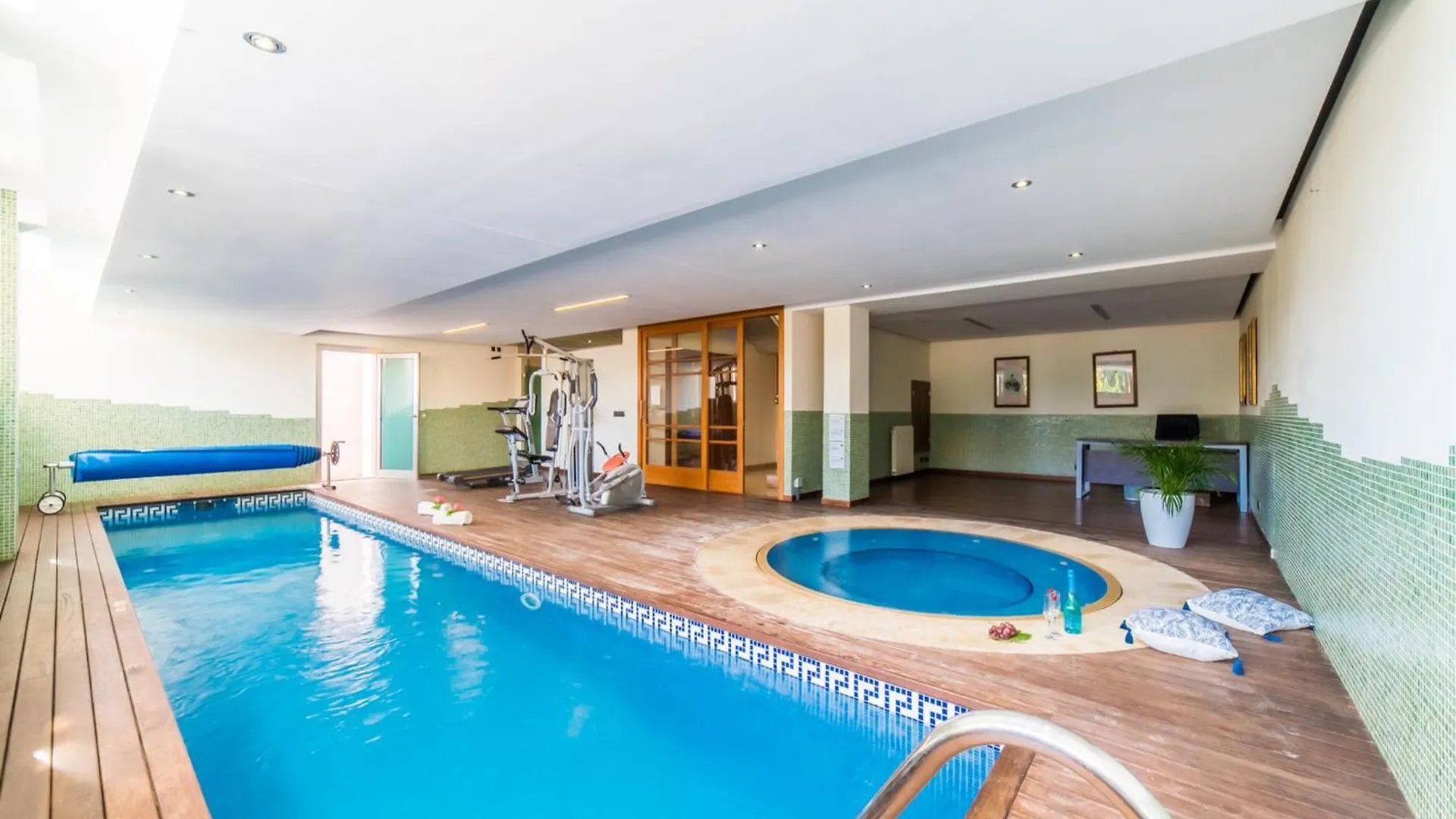 Feriehus Villa In Alcudia With Jacuzzi